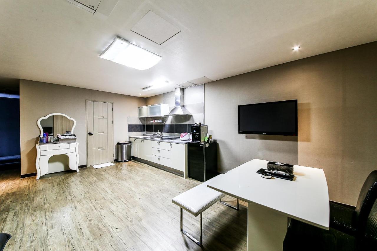 Gyeongju Arrietty Motel المظهر الخارجي الصورة