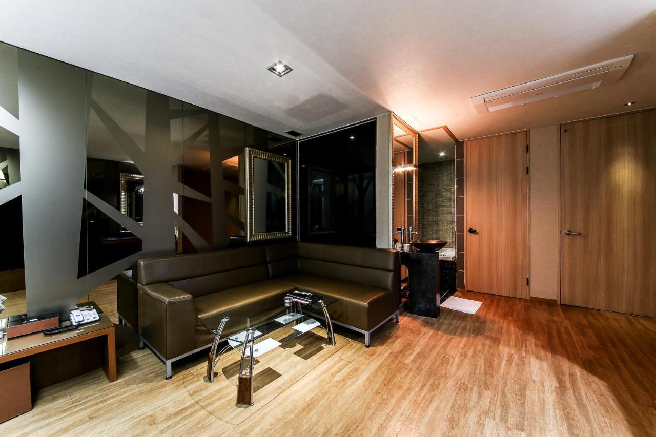 Gyeongju Arrietty Motel المظهر الخارجي الصورة